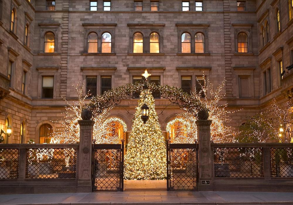 Lotte New York Palace - Exterior