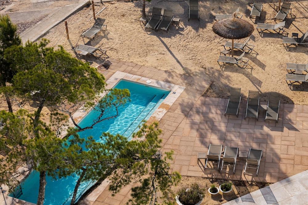 Els Pins Resort and Spa - Infinity Pool