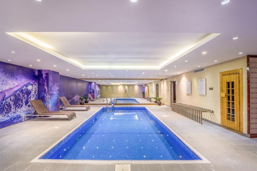 فندق جراند بلازا - الضباب الرياض - Indoor Pool
