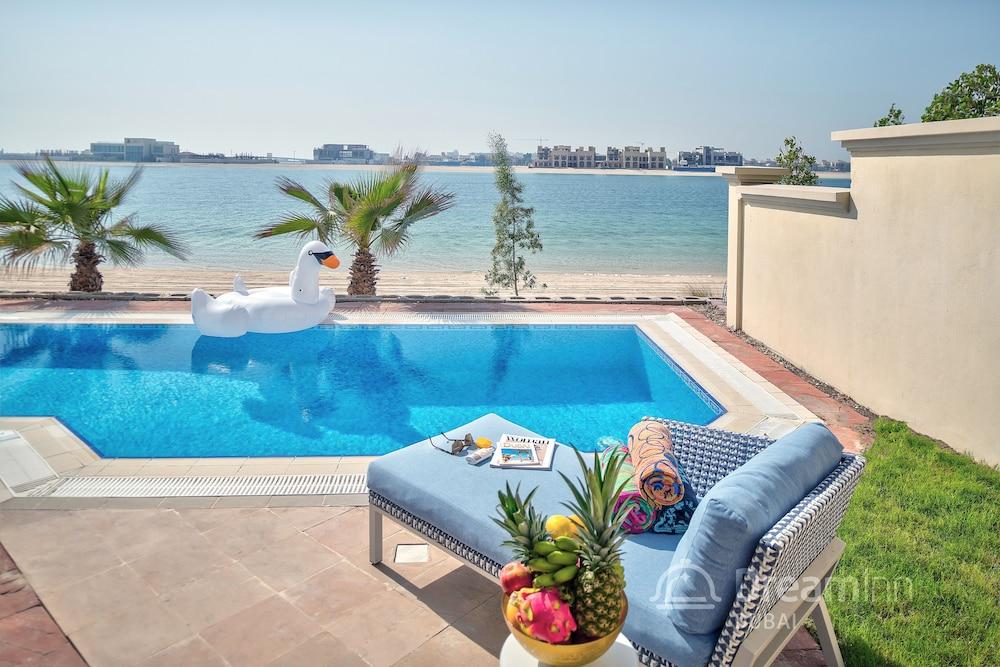 Dream Inn Dubai - Signature Villa - Outdoor Pool