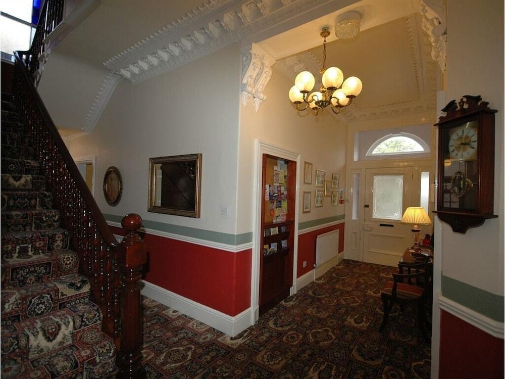 Bowden Lodge Hotel - Lobby
