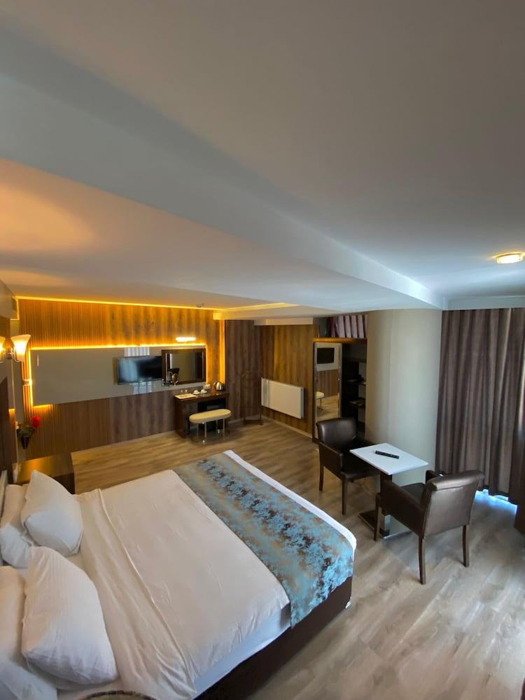 Yucel Hotel - Room