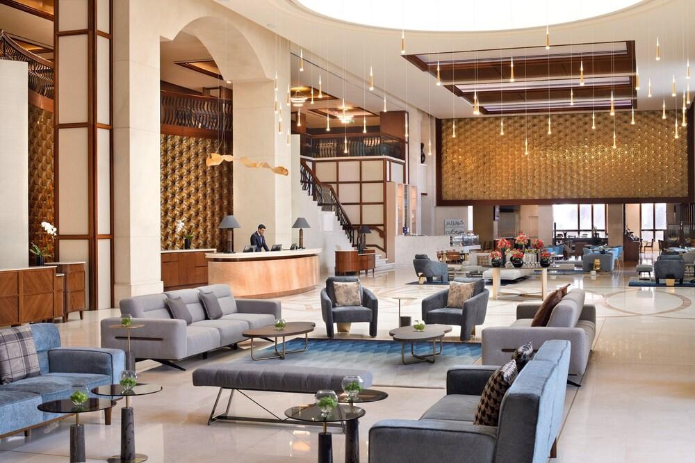 Crowne Plaza Dubai Jumeirah, an IHG Hotel - Lobby