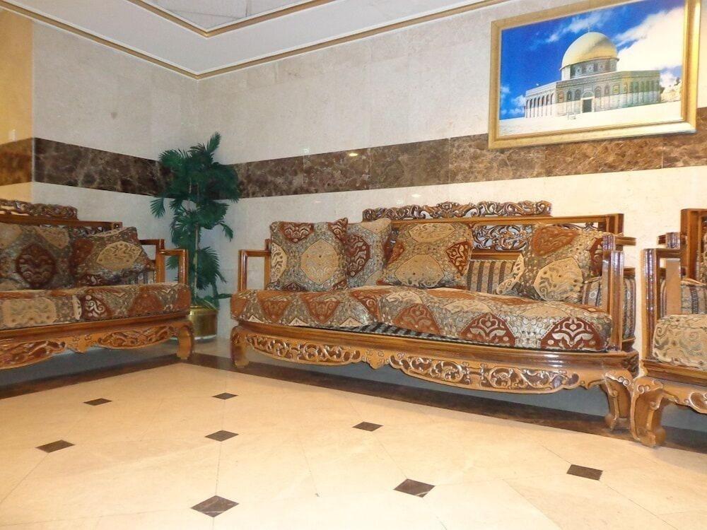 Ishraq Al Bustan Hotel - Lobby Sitting Area
