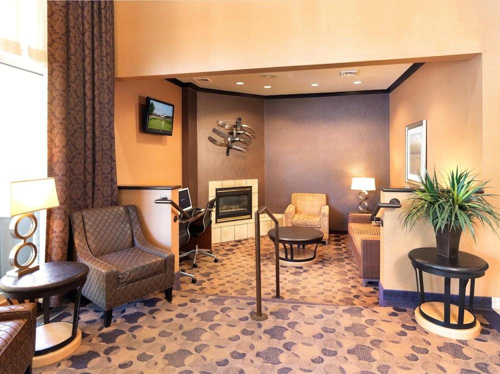 Crystal Inn Hotel & Suites Midvalley - Lobby