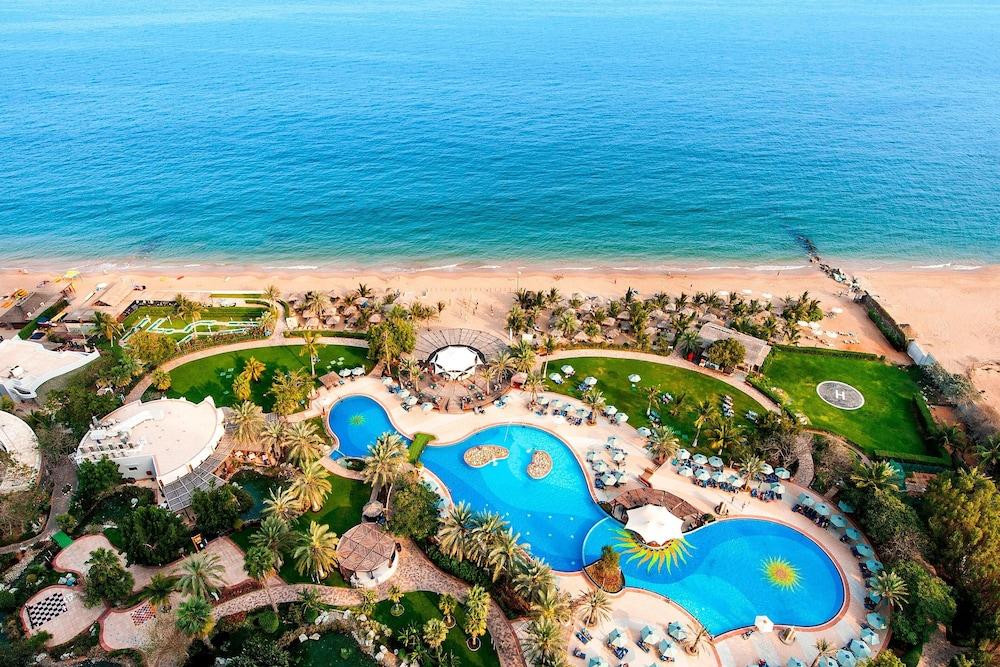 Le Meridien Al Aqah Beach Resort - Outdoor Pool