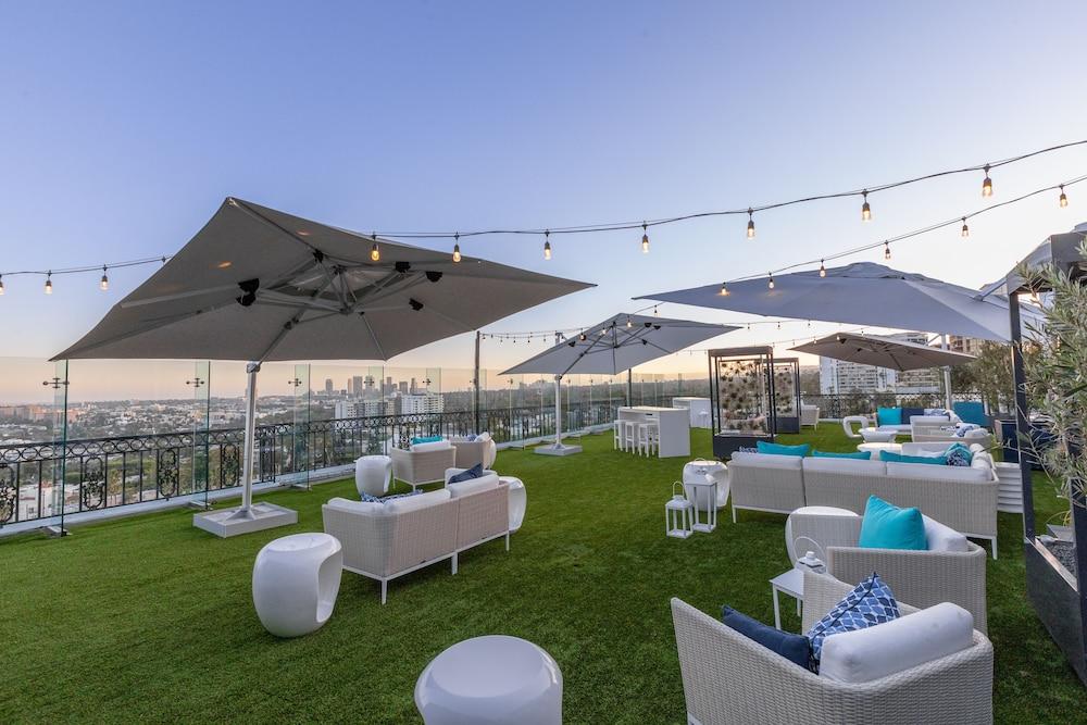 The London West Hollywood at Beverly Hills - Sundeck