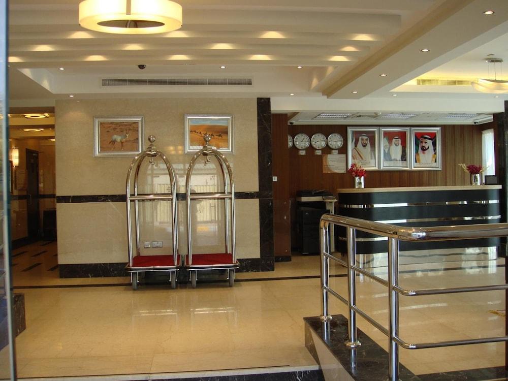 Paragon Hotel Apartments - Lobby