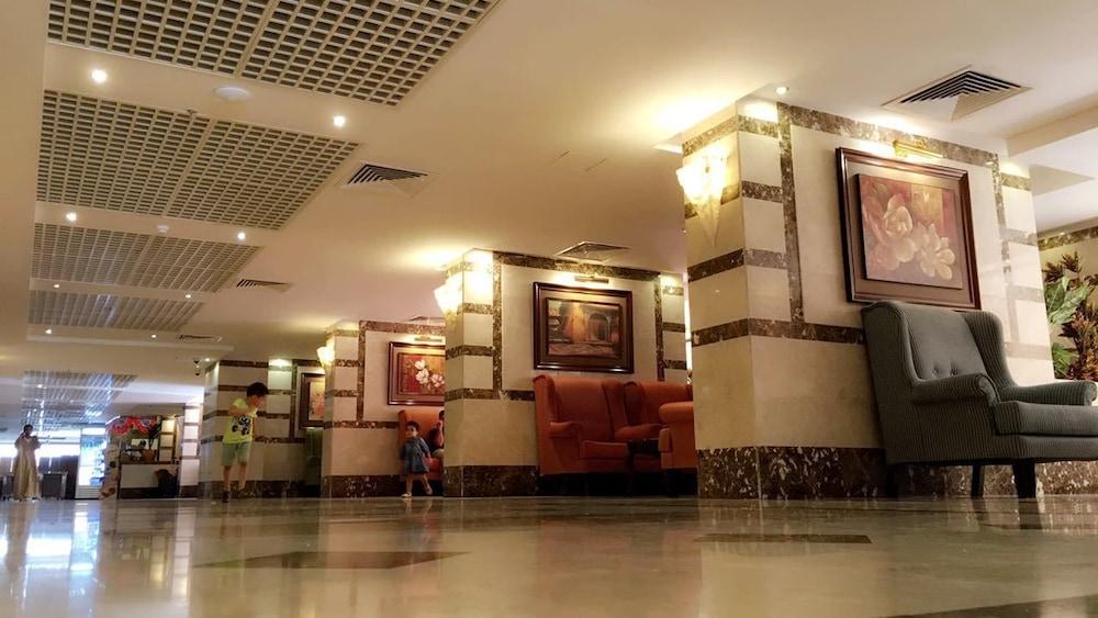Jewar Al Bait Hotel - Interior Entrance