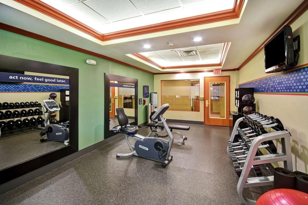 Hampton Inn Chicopee/Springfield - Fitness Facility