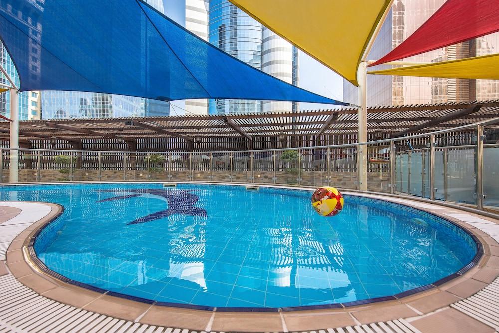 فندق إزدان  ريزيدنس - Outdoor Pool