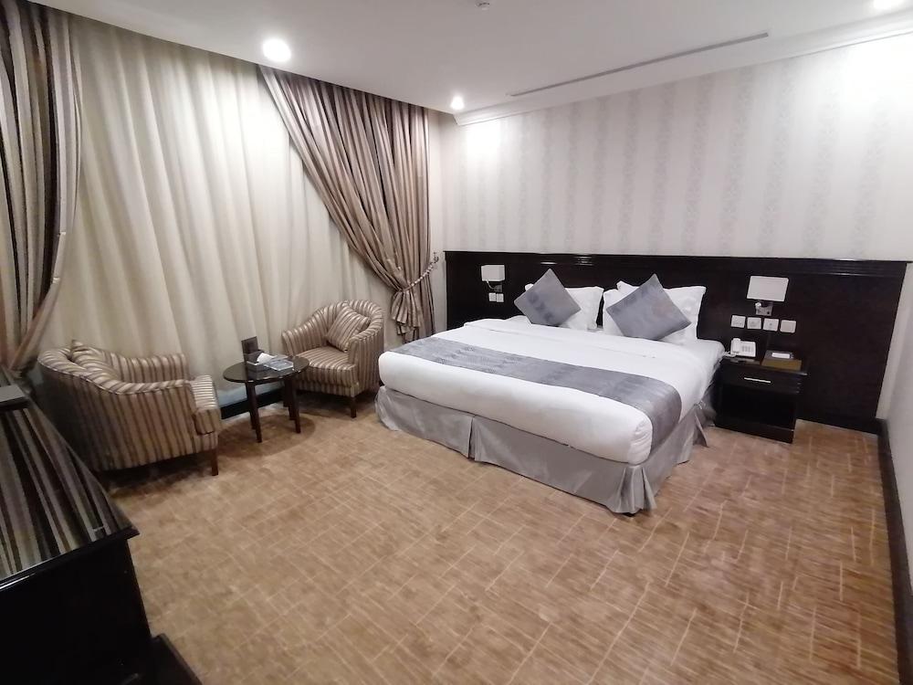 Almaali Hotel - Room