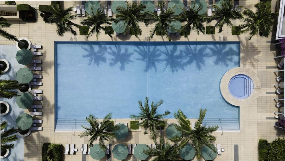 Four Seasons Hotel Miami - Featured Image