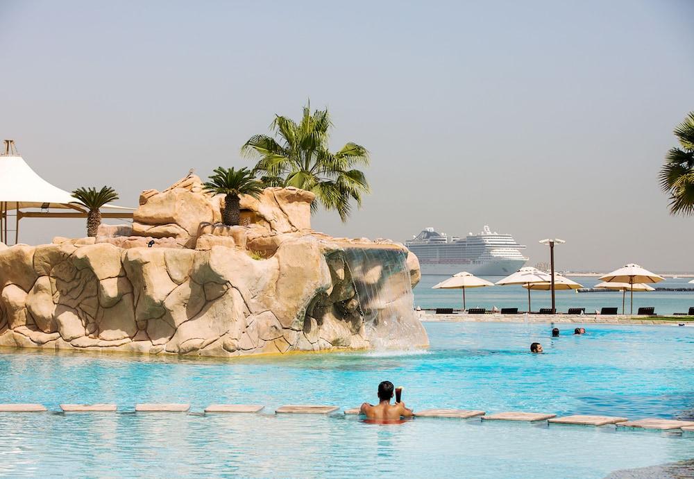 Sharq Village & Spa, a Ritz-Carlton Hotel - Infinity Pool