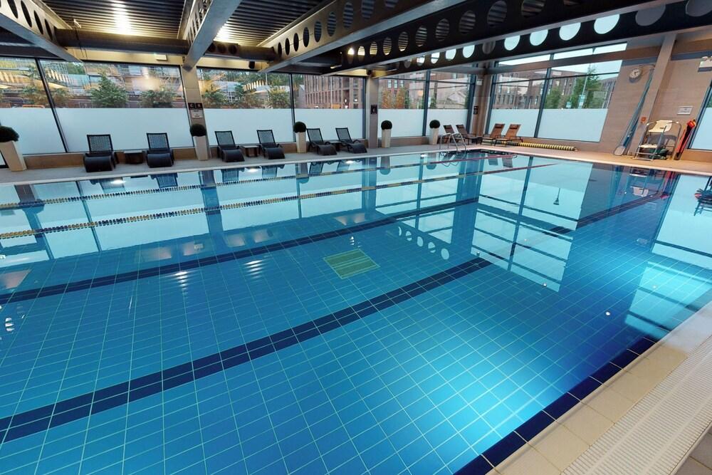 فيليدج هوتل أبردين - Indoor Pool