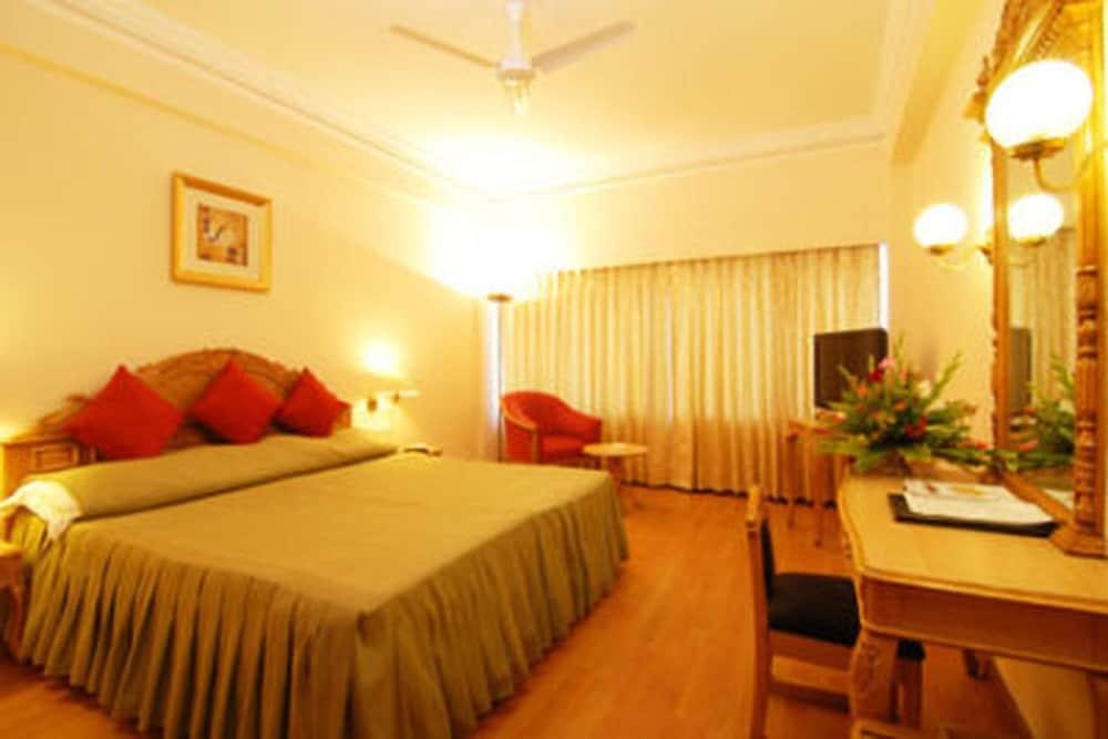Hotel Chanakya - Room