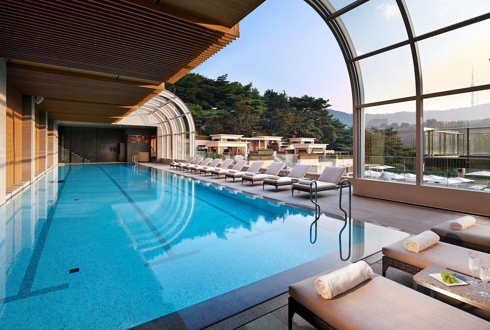 The Shilla Seoul - Indoor/Outdoor Pool