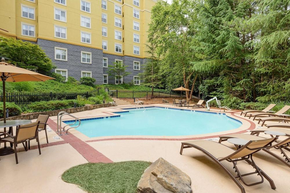 Homewood Suites by Hilton Raleigh - Crabtree Valley - Pool