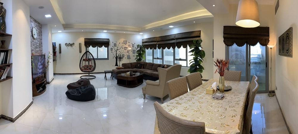 Luxury Furnished 3BR near LAKE Khalid - Featured Image