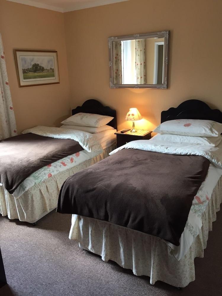 Apsley Villa Guest House - Room