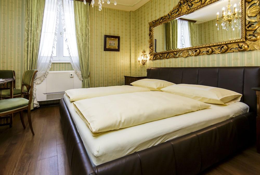 Hotel Palais Porcia - Room