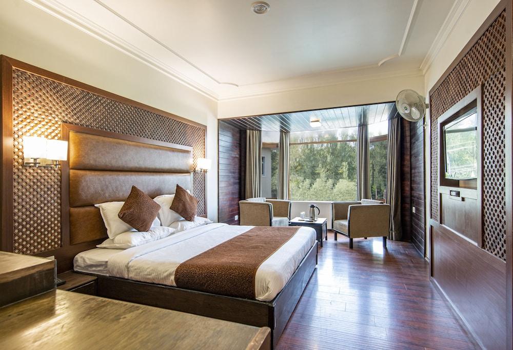 Hotel Grand Mahal - Room