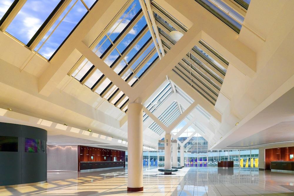 Sheraton Frankfurt Airport Hotel & Conference Center - Lobby