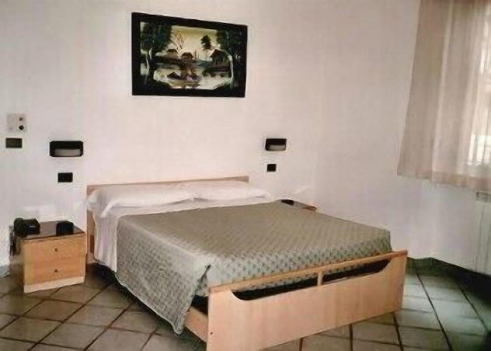 Hotel Paola - Room