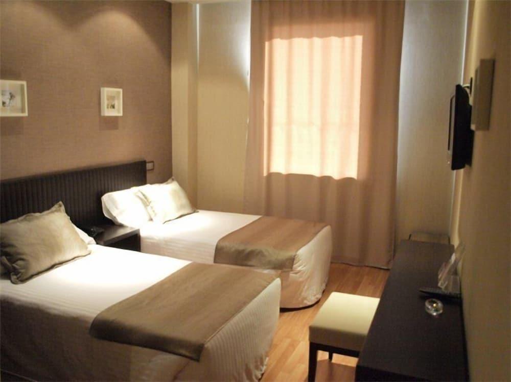 Hotel Dinastía - Room