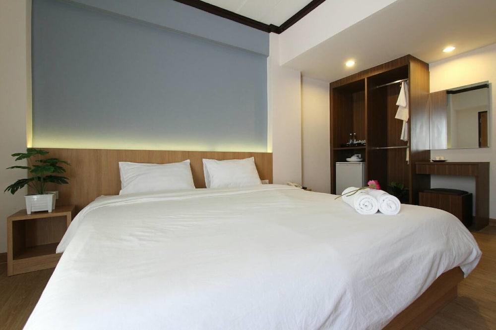Beerapan Hotel - Room