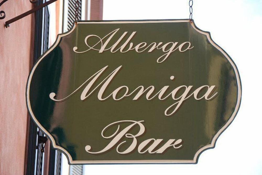 Hotel Moniga - Featured Image