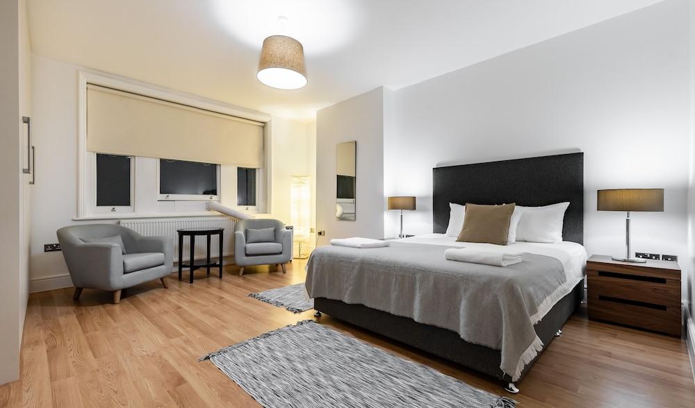 Luxury Apartments in Central London - Room
