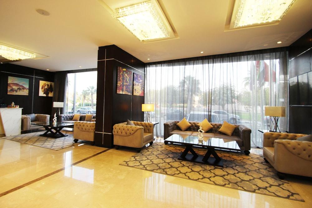 Elite Jeddah Hotel - Lobby Sitting Area