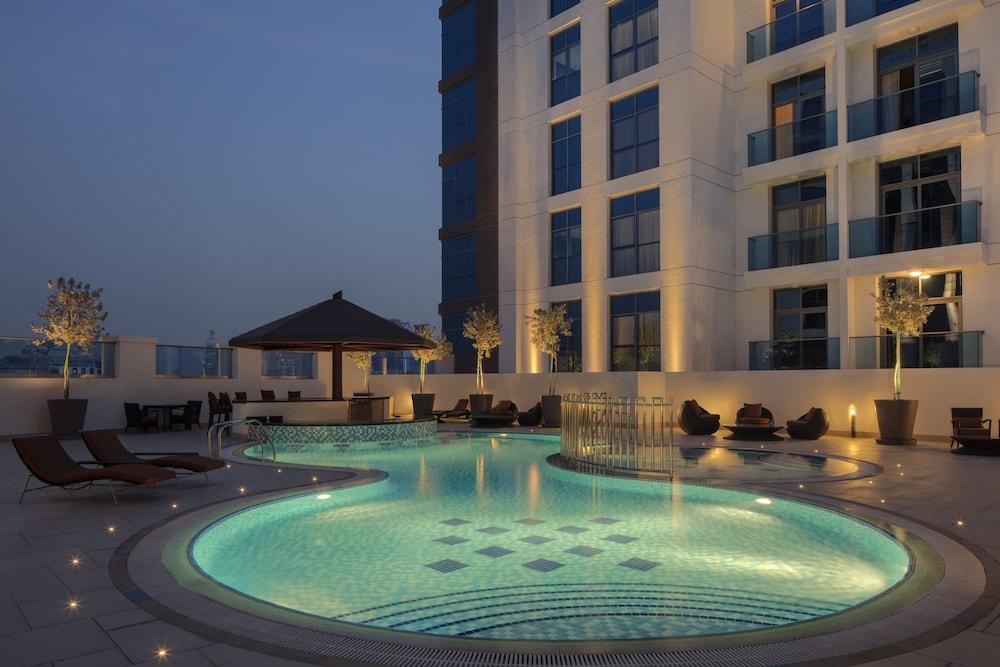 Hyatt Place Dubai Jumeirah Residences - Outdoor Pool