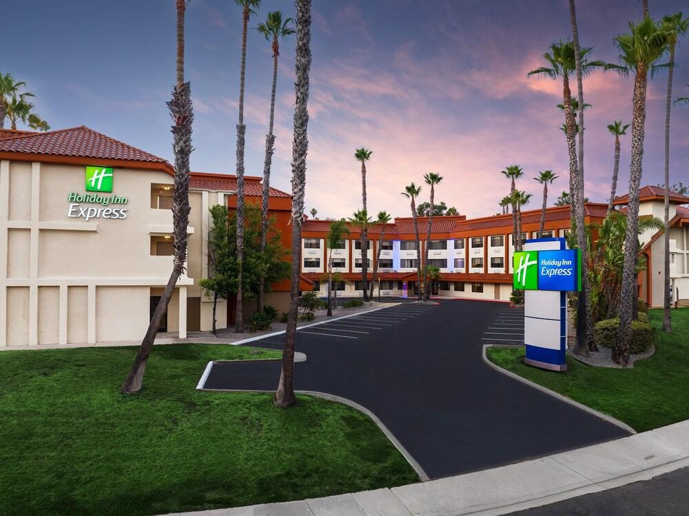 Holiday Inn Express La Mesa Near SDSU, an IHG Hotel - Featured Image