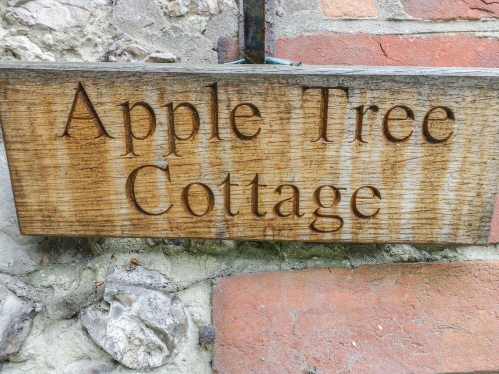 Apple Tree Cottage - Interior