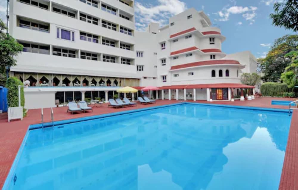 Katriya Hotel & Towers - Outdoor Pool