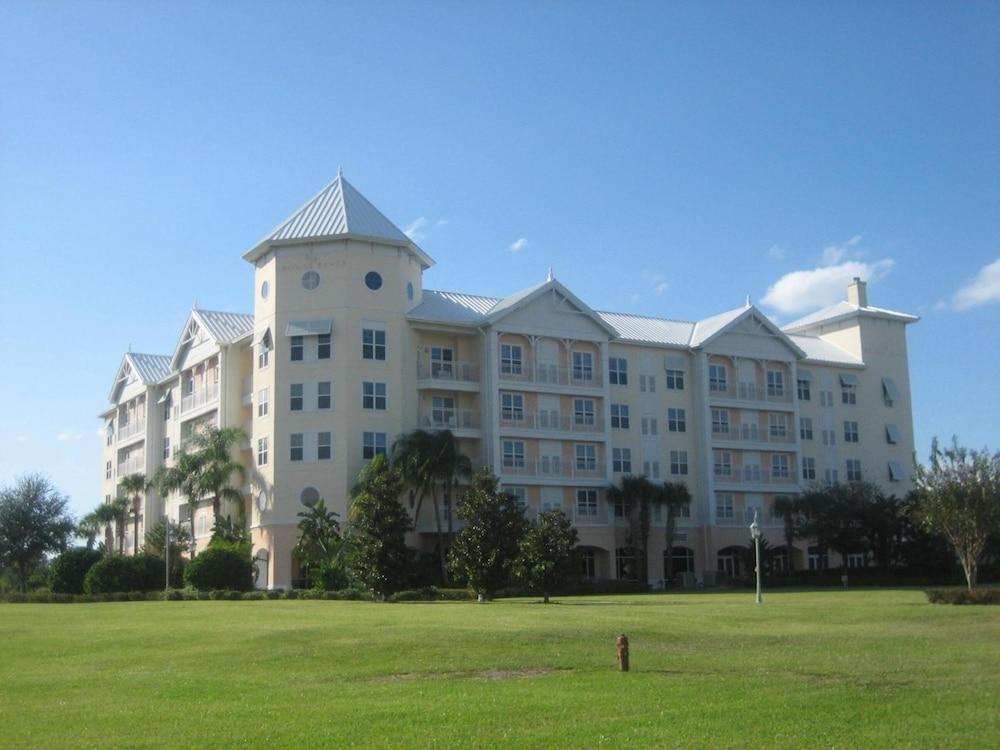 Monumental Hotel Orlando - Exterior
