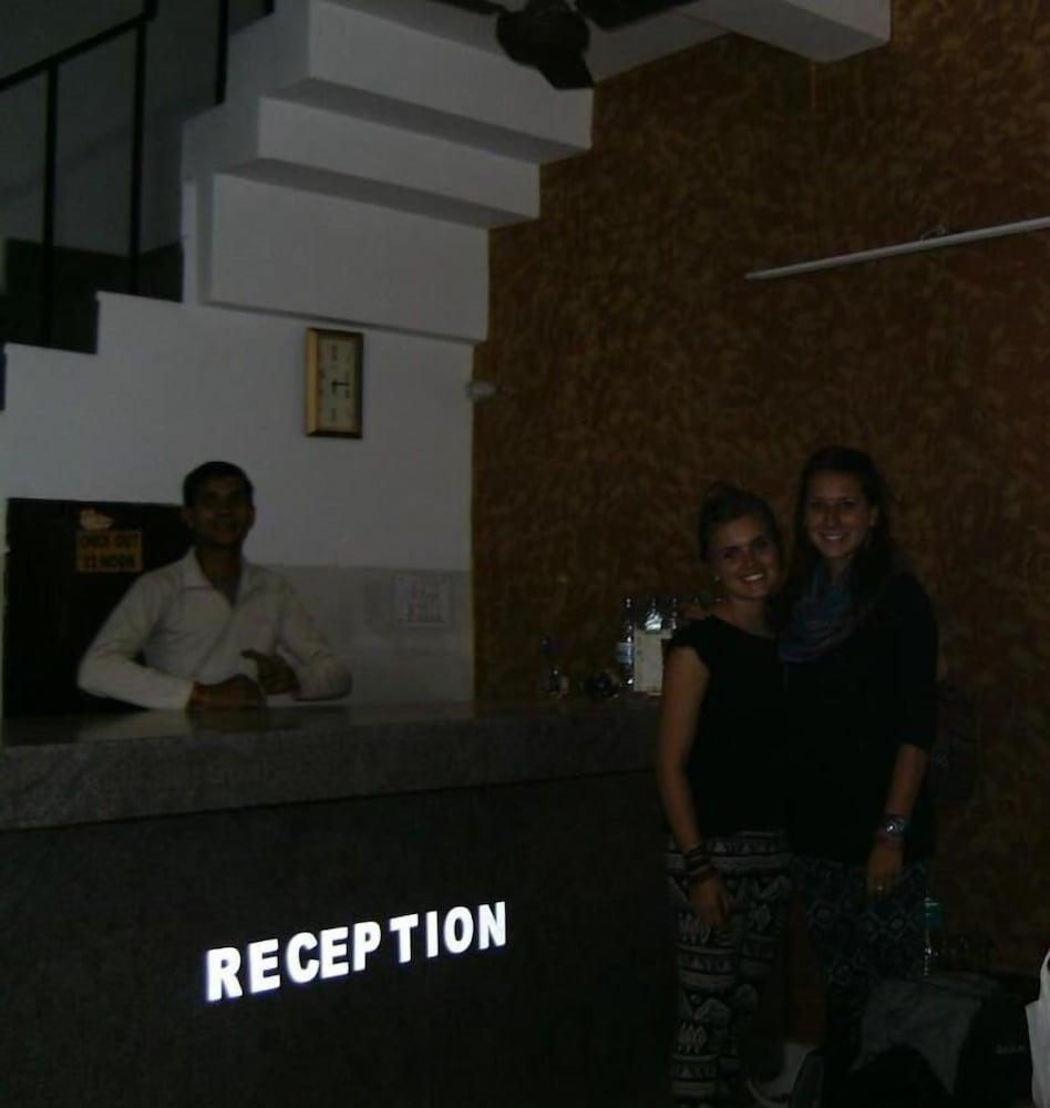 Hotel Grace Agra - Lobby