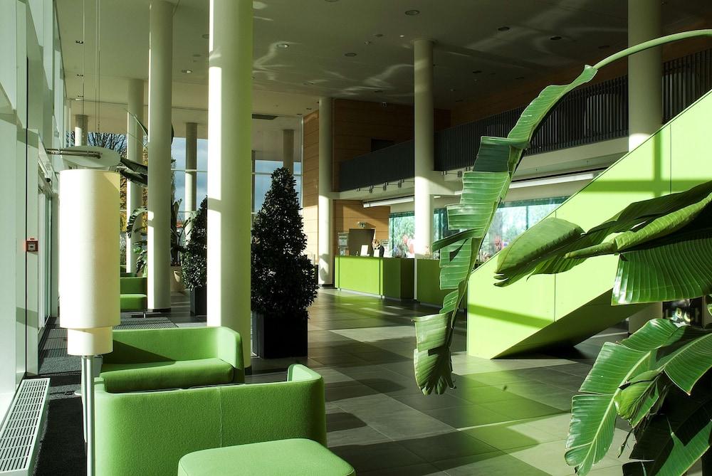 ATLANTIC Hotel Galopprennbahn - Lobby Sitting Area