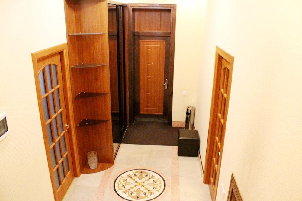 Baku Butik Mini Hotel - Interior Entrance