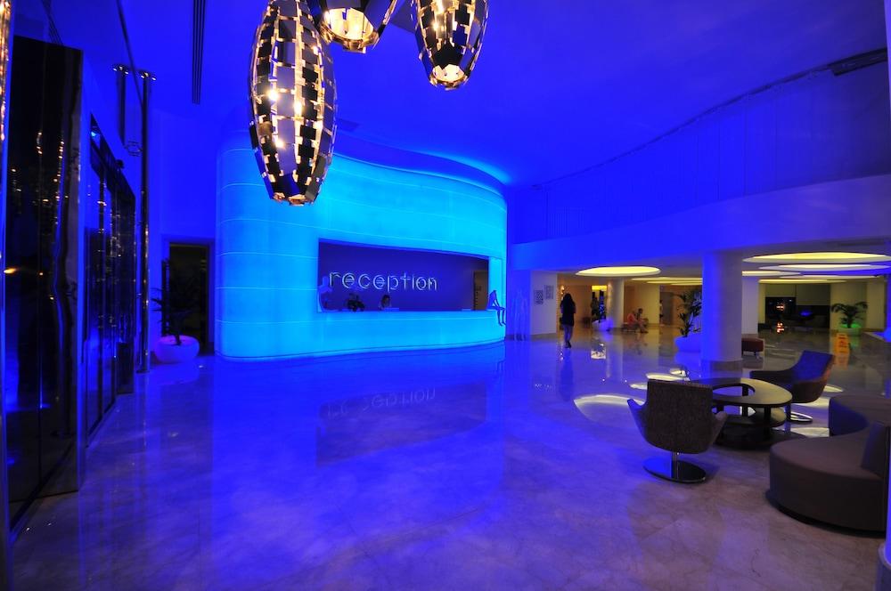 Blue Bay Platinum Hotel - Reception