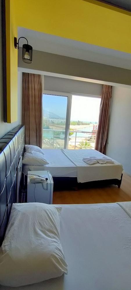 Anemonia Hotel - Room