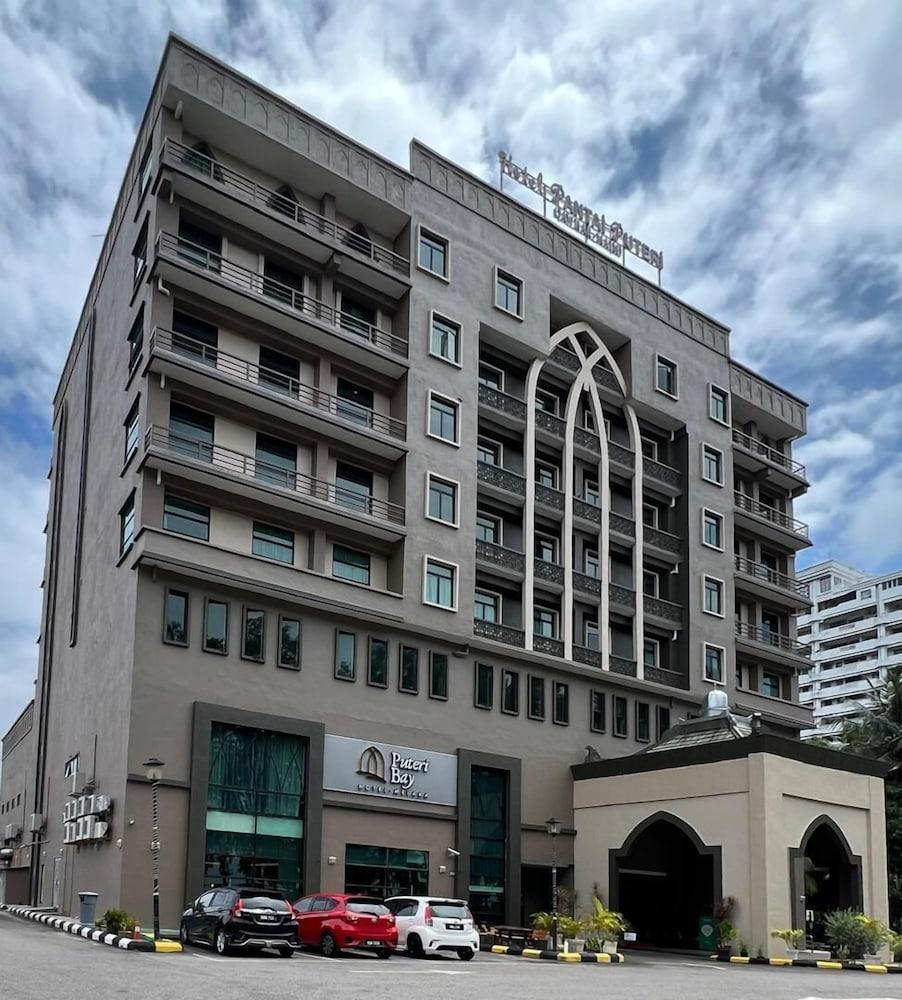 Puteri Bay Hotel Melaka - Featured Image