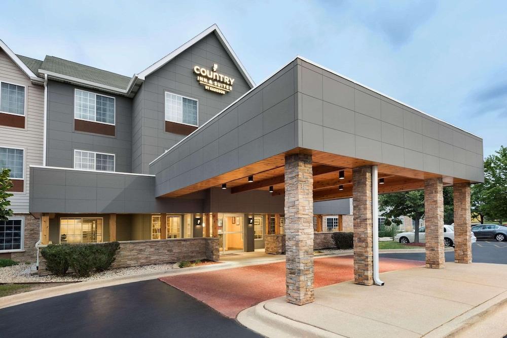 Country Inn & Suites by Radisson, Romeoville, IL - Featured Image