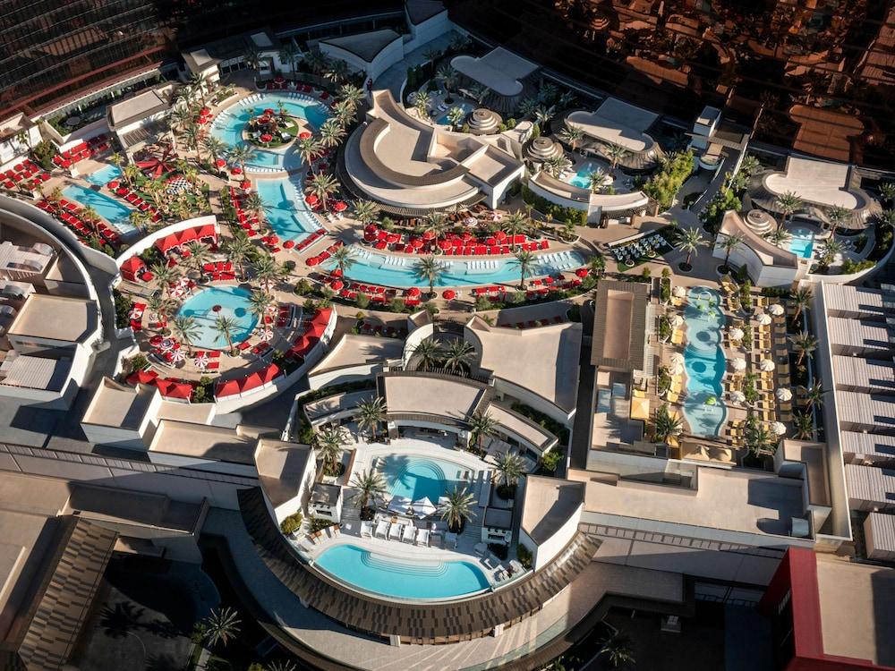 Crockfords Las Vegas, LXR Hotels & Resorts at Resorts World - Waterslide