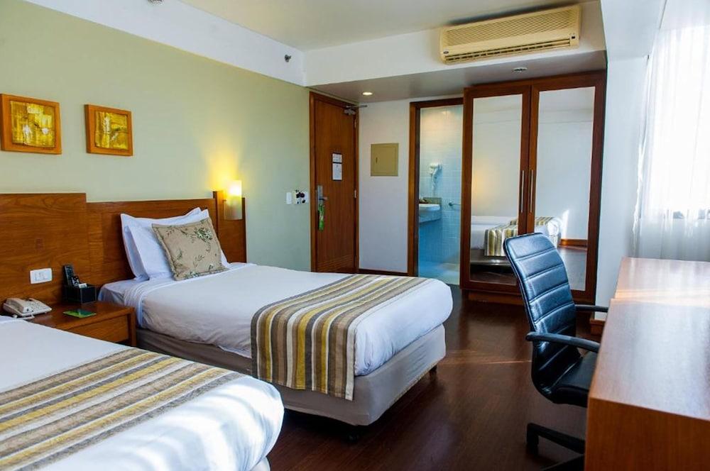 Quality Hotel Porto Alegre - Room
