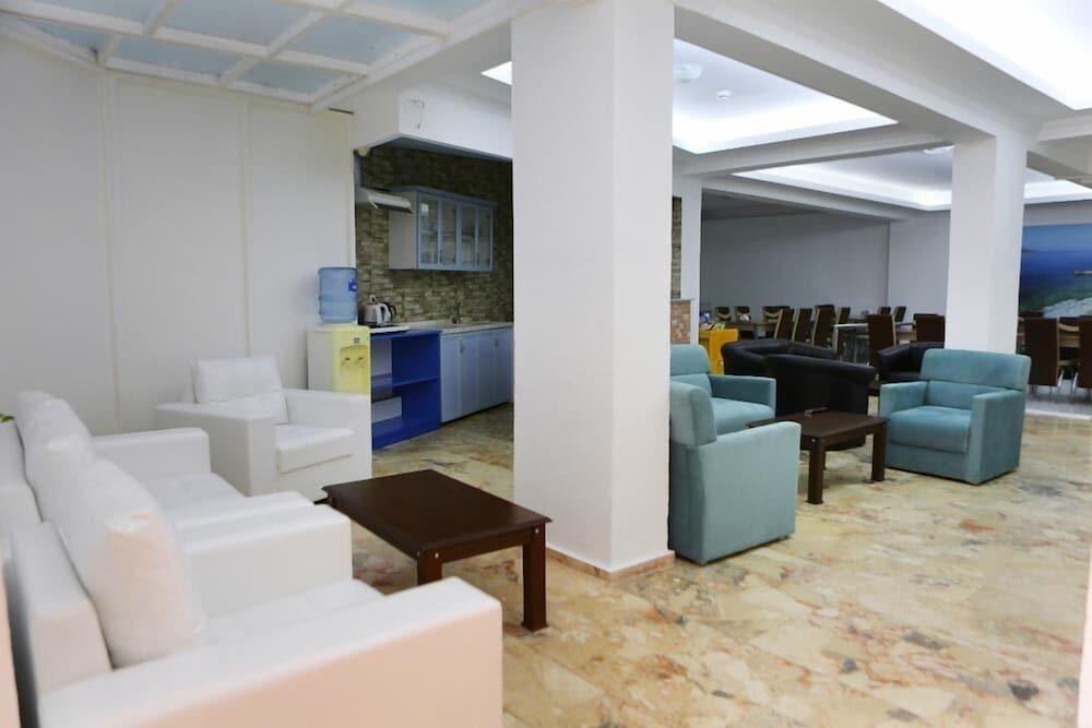 Ugur Hotel - Lobby Sitting Area