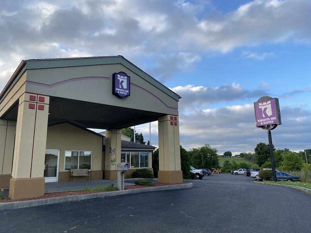 Knights Inn & Suites Dublin - Featured Image