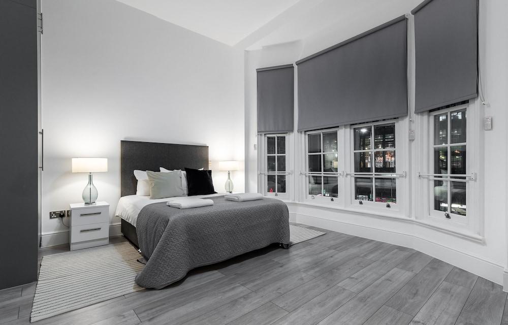 Luxury Apartments in Central London - Featured Image